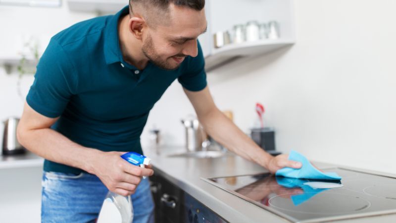 Không để nước đọng lâu trên bề mặt