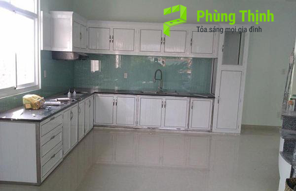 Tủ nhôm cánh kính truyền thống, cổ điển