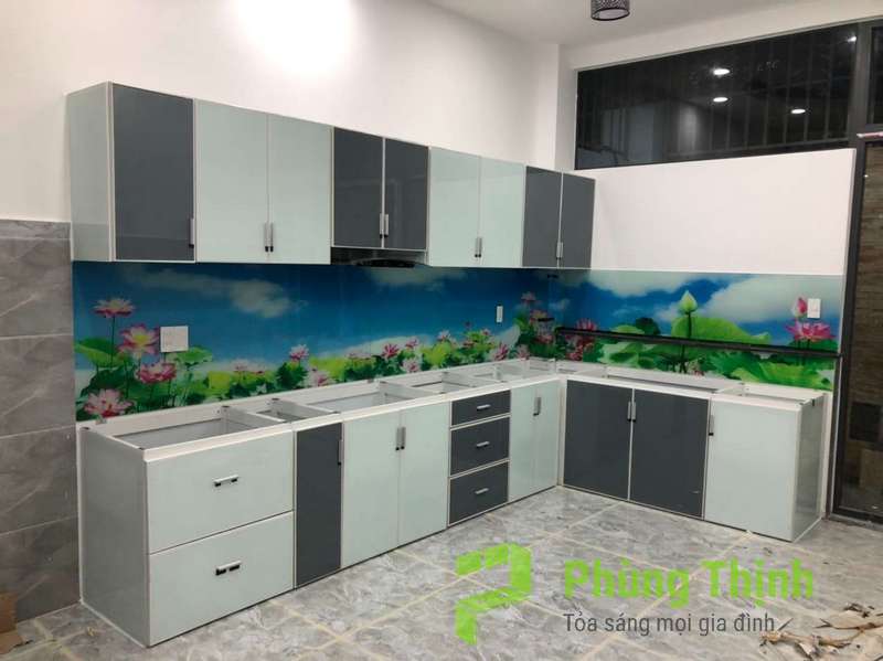 Tủ nhôm cánh kính hiện đại