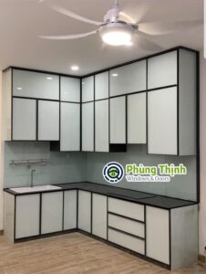 Tủ bếp nhôm kính là gì?