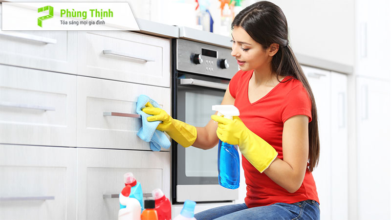 Tủ bếp nhôm dễ lau dọn và bảo trì.
