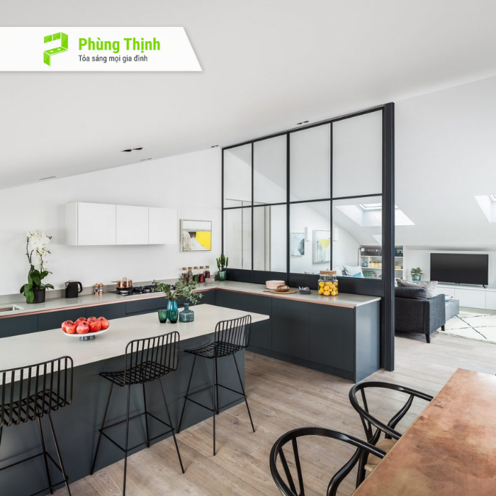 vách nhôm kính ngăn bếp và phòng khách
