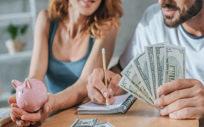 Ngân sách gia đình giúp bạn lựa chọn được tủ bếp trong khả năng chi trả được