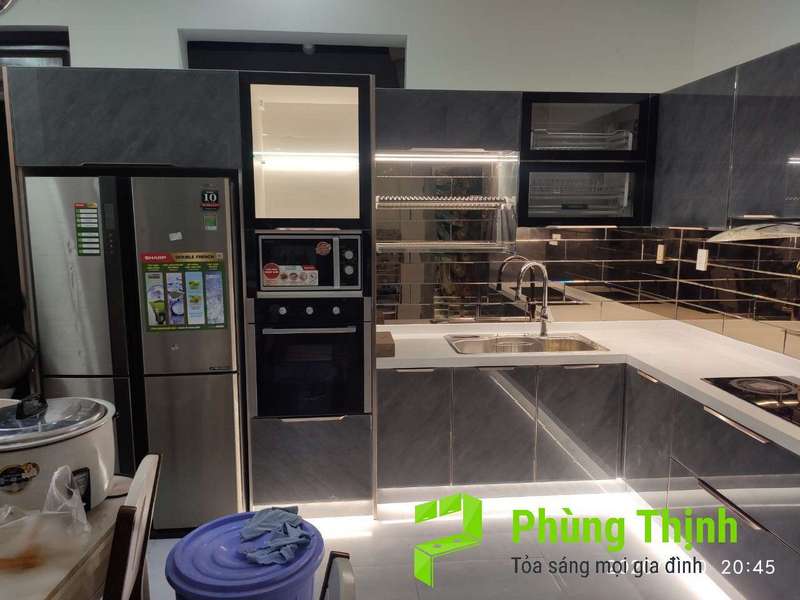 Màu sơn bếp cho gia chủ mệnh Thủy