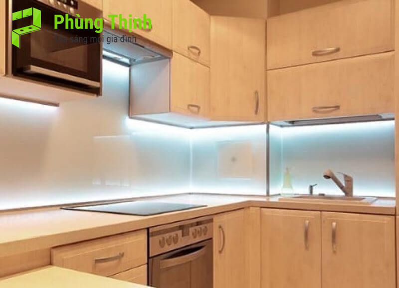 Nâng tầm thẩm mỹ, tạo điểm nhấn sang trọng cho căn bếp