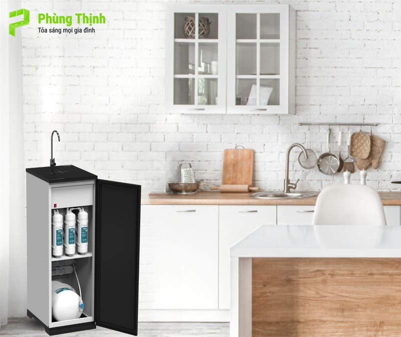 Có nên để máy lọc nước đối diện bếp?