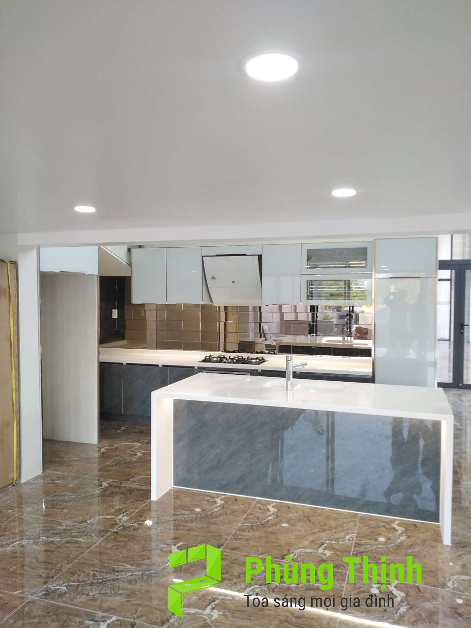 Bếp 10m2 có thực sự nhỏ? 35+ Ý tưởng thiết kế bếp 10m2