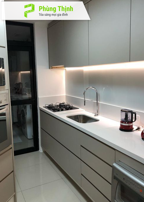 Tủ bếp hợp kim nhôm đa dạng mẫu mã lựa chọn 