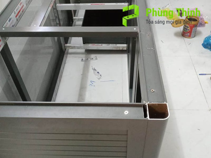 Nguyên nhân khiến tủ bếp nhôm bị phai màu